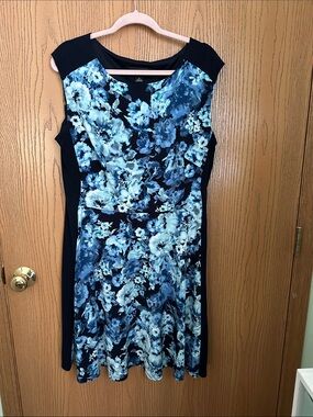 connected apparel Blue Floral Fit-and-Flare Midi Dress